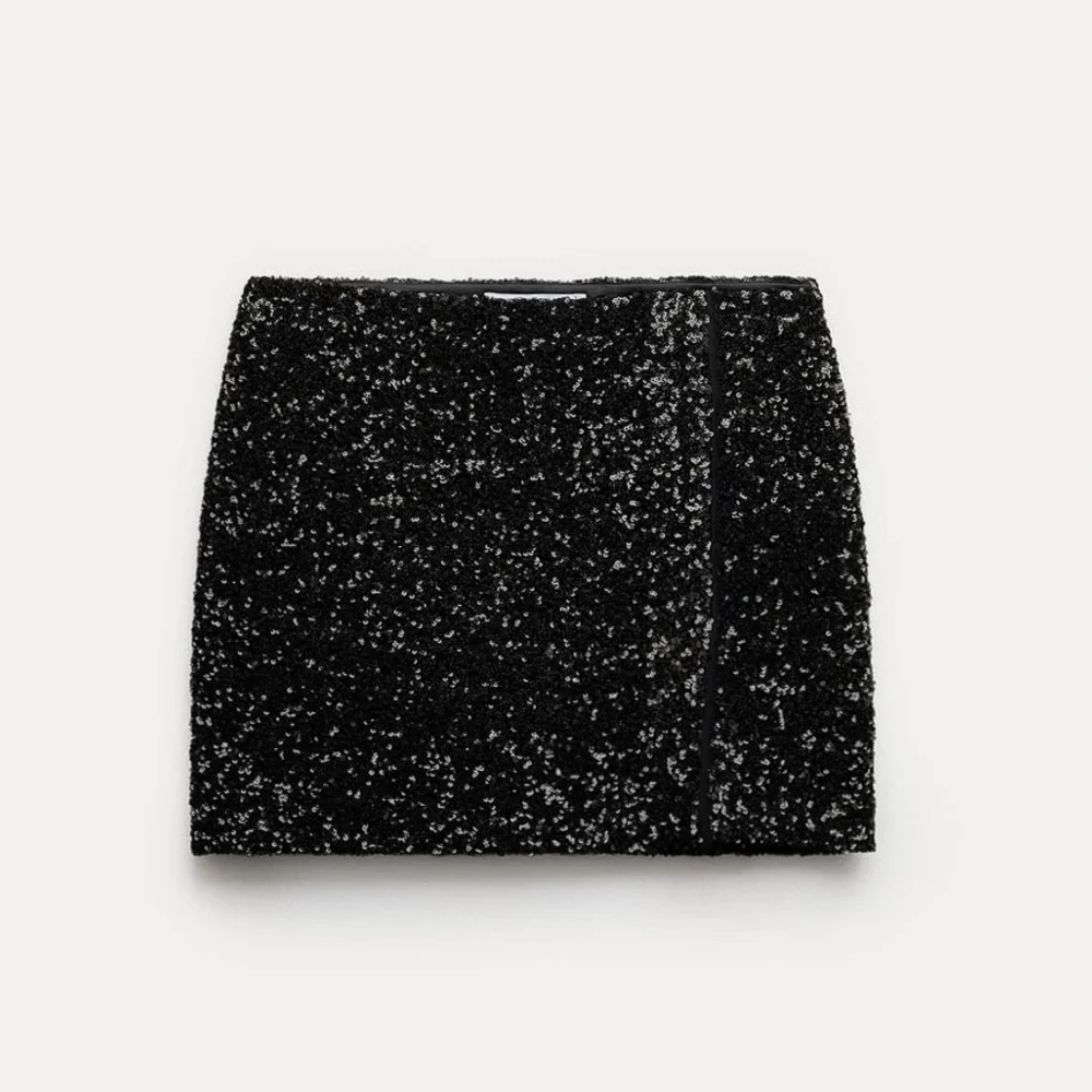 Zara Black Sequin Mini party Skirt mid waist Slit hem ZW Collection size S NWT - Picture 3 of 16